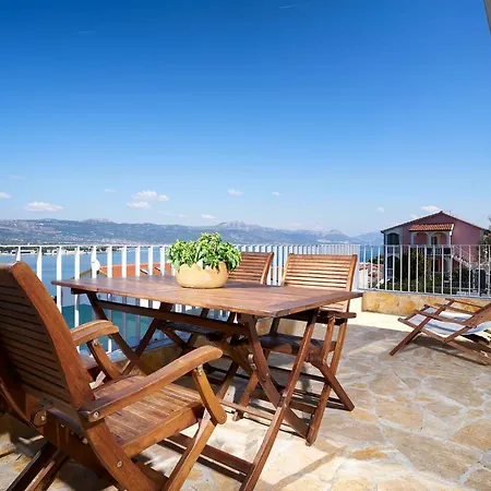 Neri * Trogir